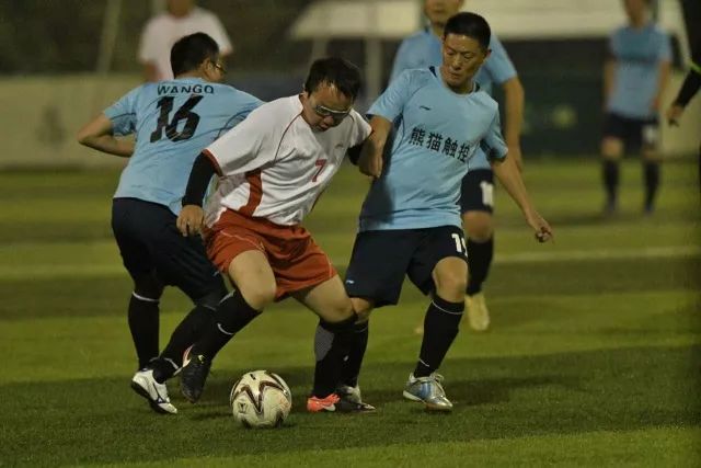足坛反腐涉案总额超3.2亿 陈戌源李铁2人达2亿